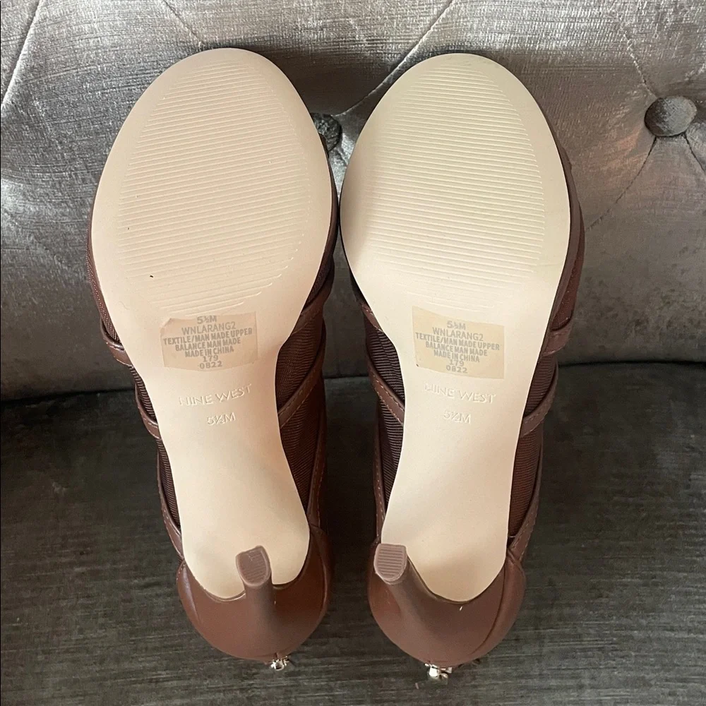 Nine West Women's Larang Peep Toe Stiletto Dress Booties Size 5.5 Cognac brown